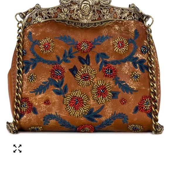 Patricia Nash Handbags - Patricia Nash Provençal Escaoe Beaded Carmonita Small Frame leather Clutch EUC